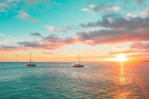 Sailing Expeditions That Chase the Midnight Sun
