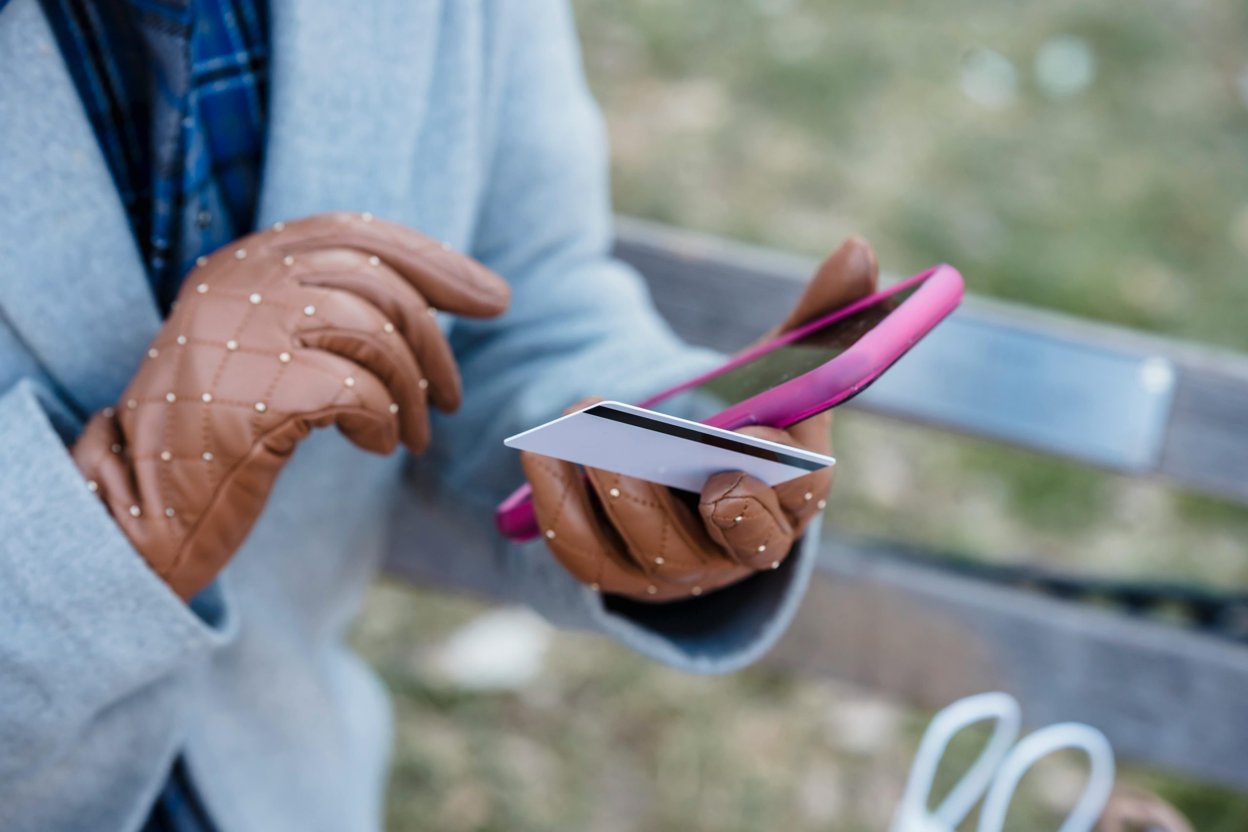 Contactless Payments: The New Shopping Standard