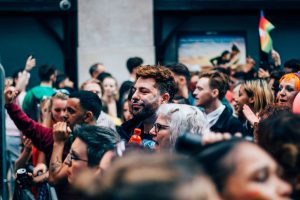 Microlearning: Bite-Sized Lessons for Busy Students